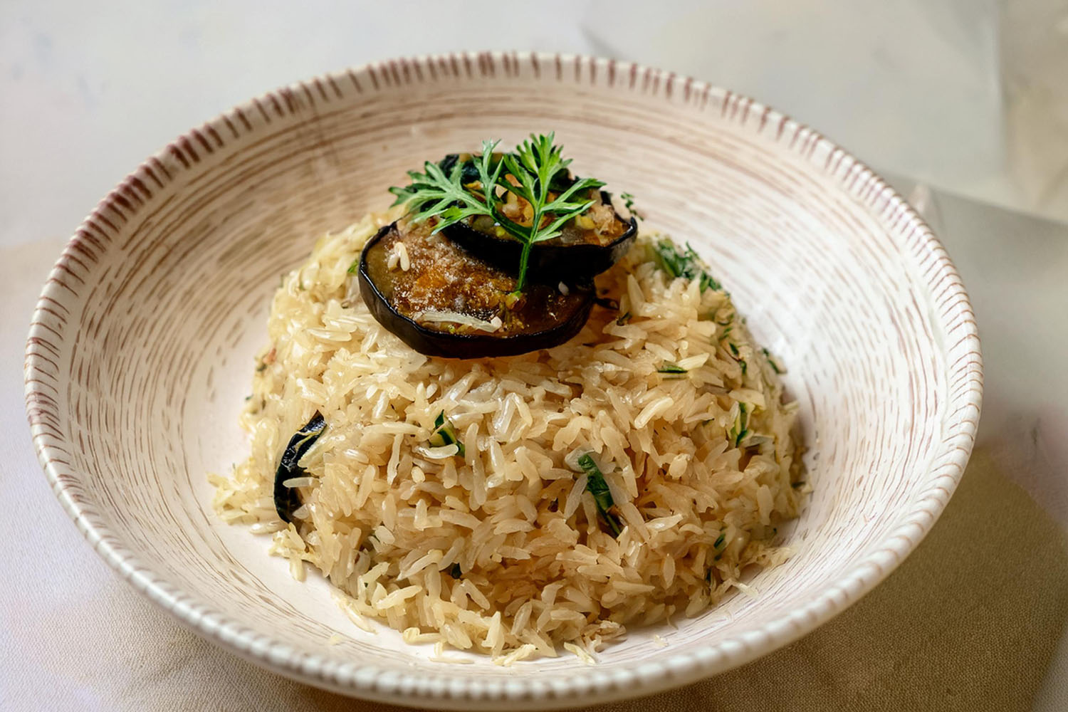 Patlıcanlı pirinç pilavı tarifi