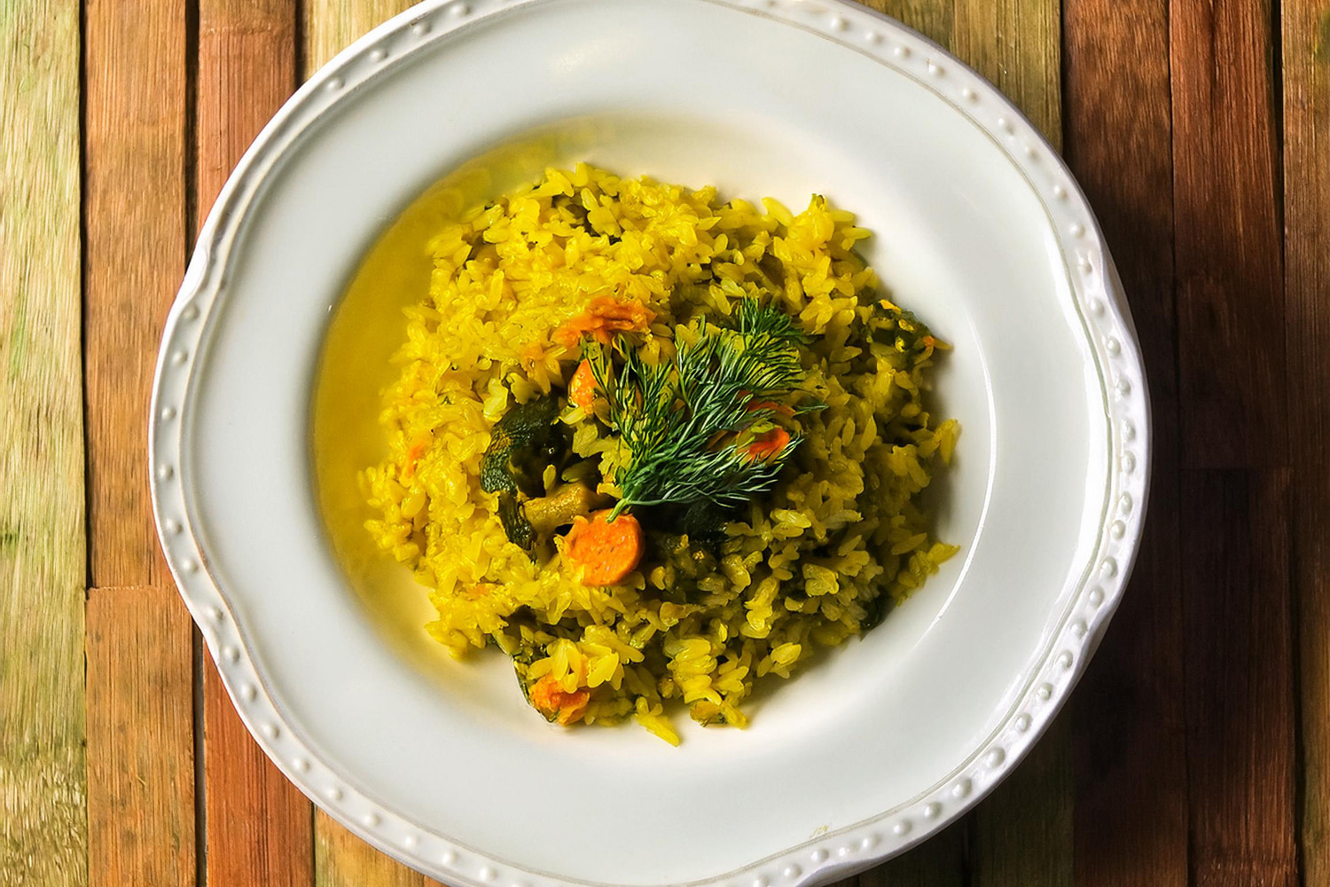 Zerdeçallı mantarlı pirinç pilavı tarifi