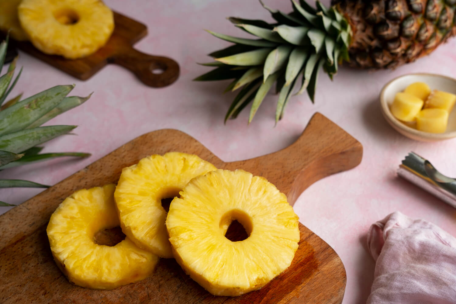 Ananas kaç kalori? Ananasın besin değeri ve faydaları