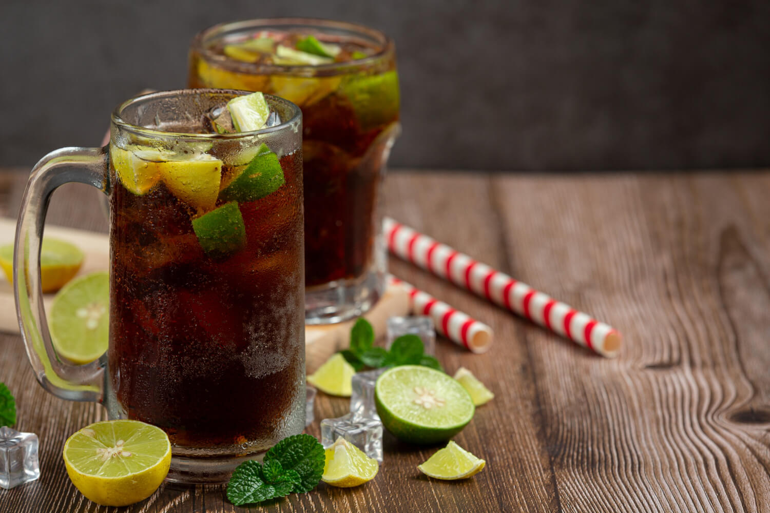 Coca-cola'nın kalori değerleri: serinlemenin keyfini bilerek çıkarın!
