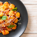 Gnocchi tarifi – patatesli, el yapımı i̇talyan lezzeti
