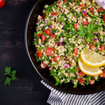 Tabbule salatası (tabbouleh) tarifi: ferah, limonlu ve bol yeşillikli lübnan lezzeti!