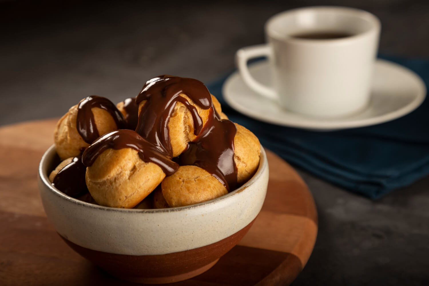 Profiterol tarifi: çikolata ve krema dolu lezzet şöleni