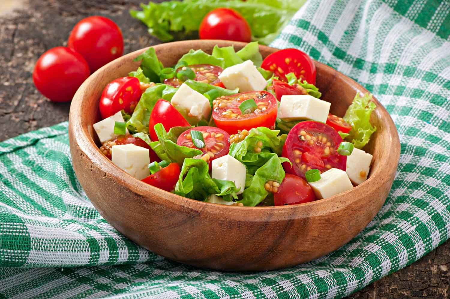 Mozzarella salatası tarifi – hafif, ferah ve lezzet dolu!