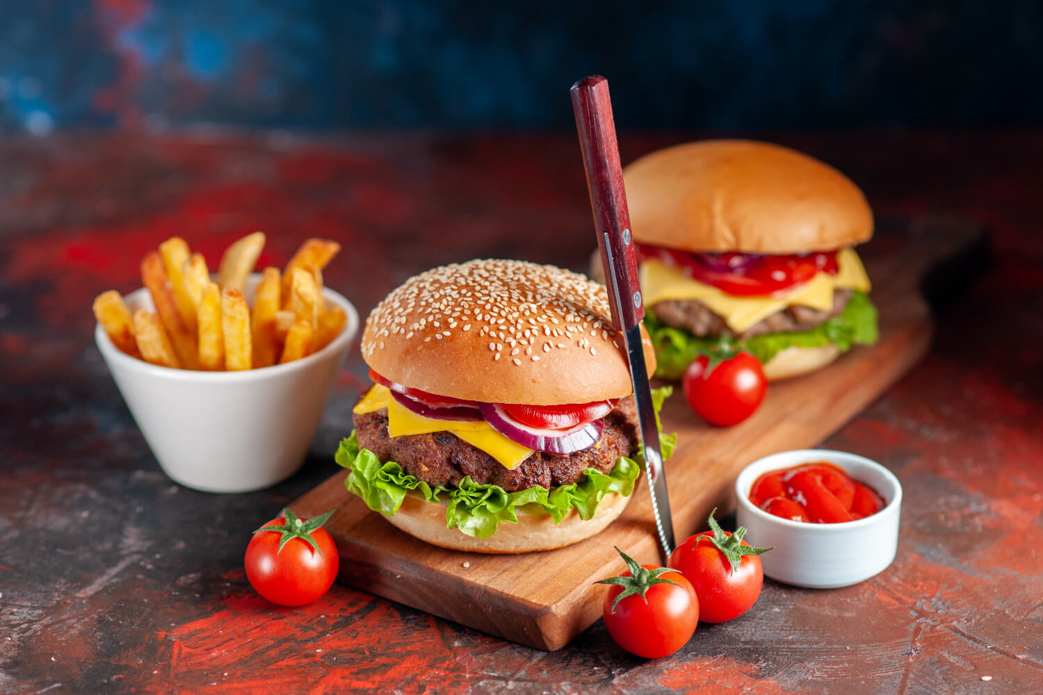 Ev yapımı köfteli hamburger tarifi: dışı kıtır, i̇çi sulu et lezzetiyle lokanta tadında