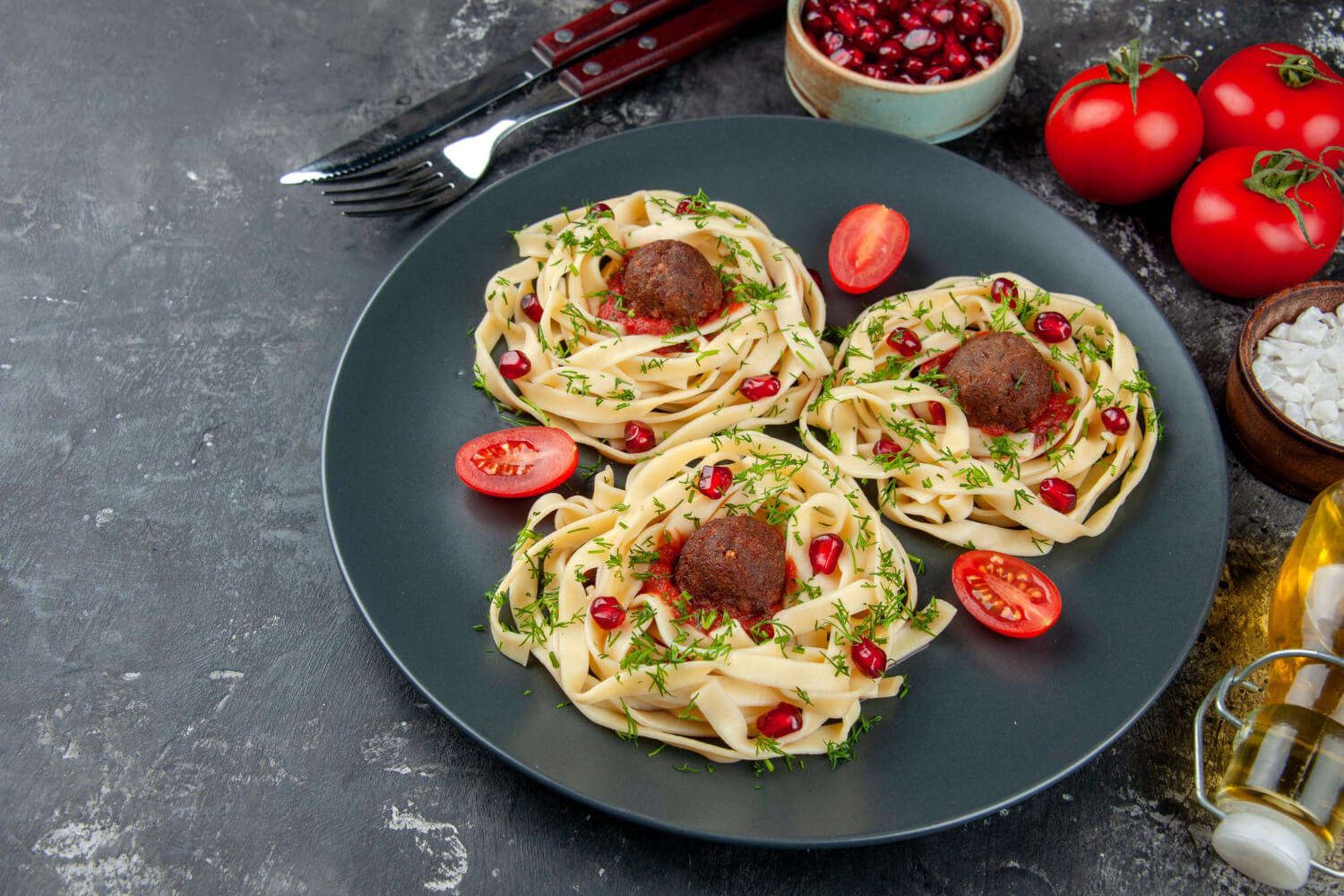 Sebzeli falafelli spagetti: sağlıklı ve doyurucu vegan alternatif