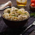 Sibirya’dan sofranıza: geleneksel pelmeni tarifi (rus mantısı)