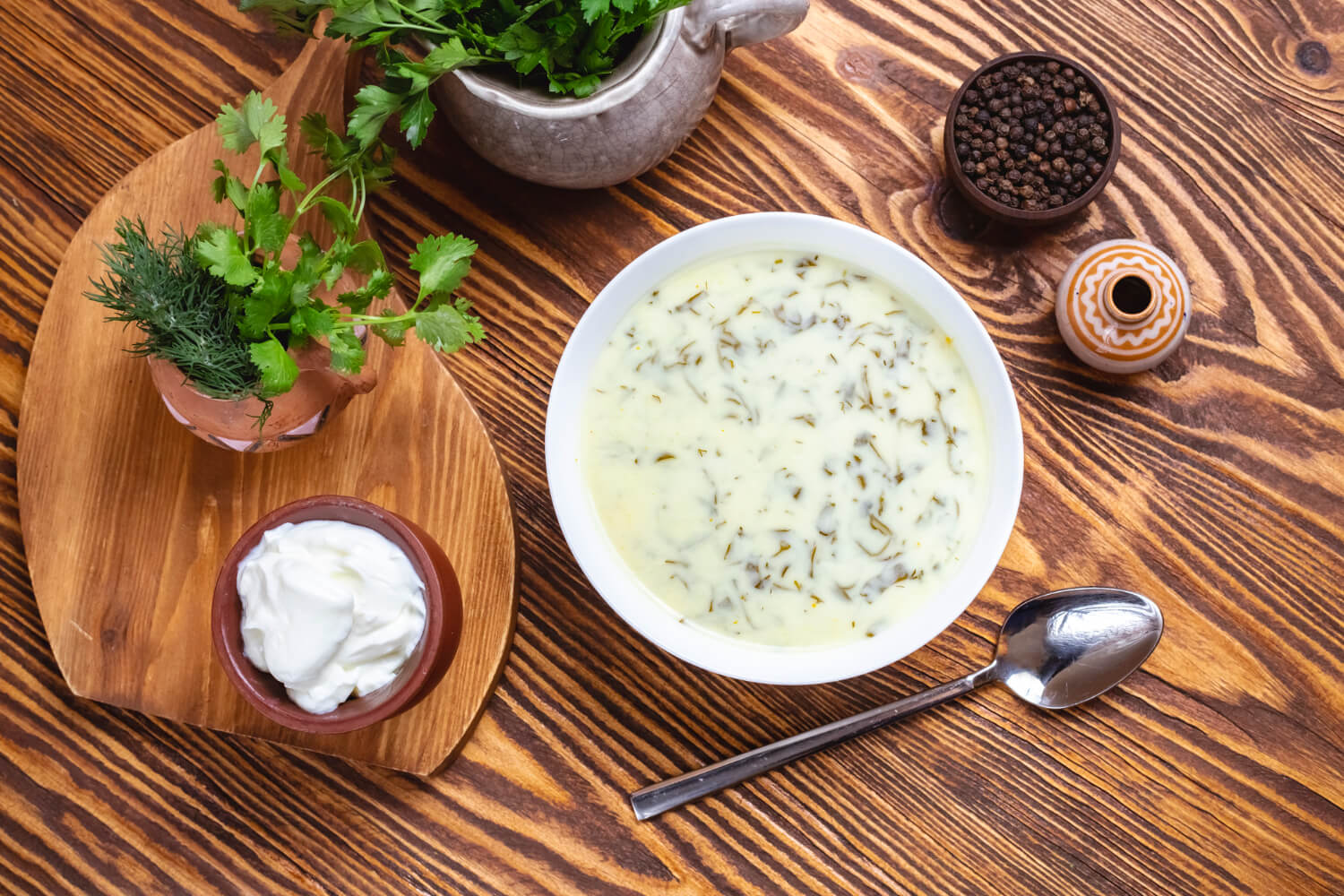 Kıvamında ve lezzetli yayla çorbası tarifi – tam ölçülü!