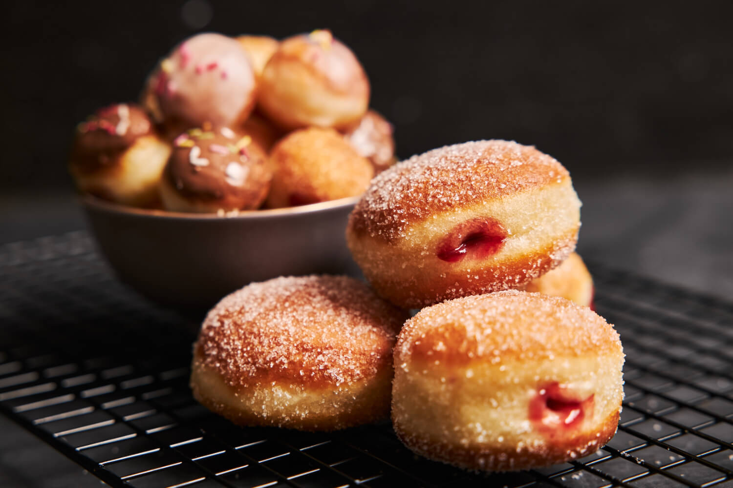Puf puf kabaran fırında veya kızartılarak yapılan mini donut tarifi