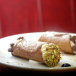 Otantik i̇talyan cannoli tarifi: kıtır kabukta krema şöleni!