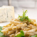 Peynirli penne makarna tarifi – lezzetli, pratik ve doyurucu