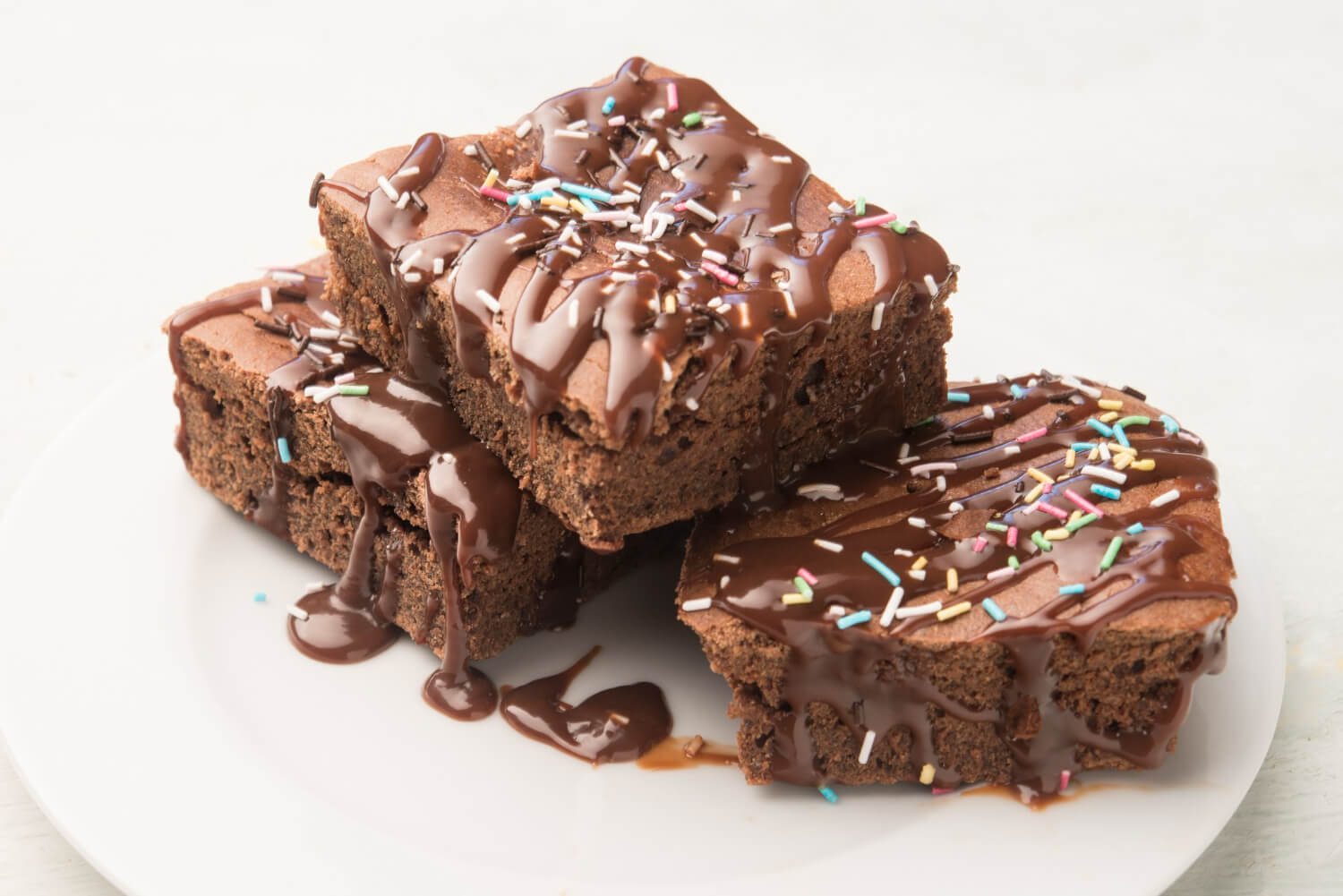 Airfryer’da brownie tarifi: islak, yoğun ve bol çikolatalı lezzet
