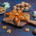 Çıtır çıtır ev yapımı cevizli baklava tarifi (tam ölçülü, şerbeti tam kıvamında)