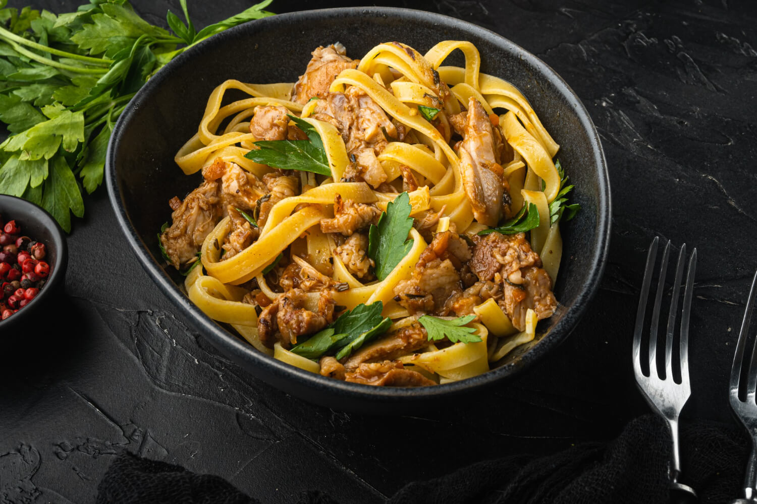 Pappardelle makarna tarifi – geniş şeritli i̇talyan lezzeti