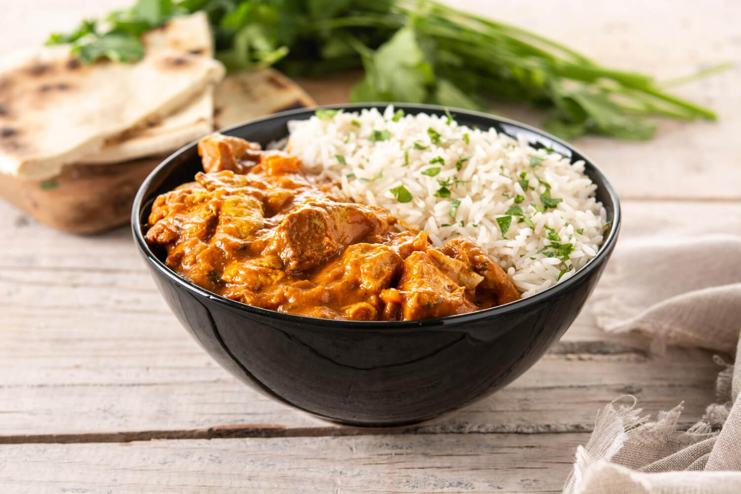 Hindistan'ın i̇konik lezzeti: ev yapımı butter chicken tarifi