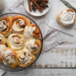 Klasik tarçınlı rulo (cinnamon rolls) tarifi: muhteşem lezzet