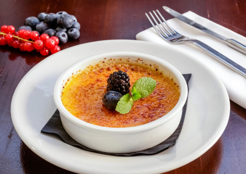 Evde creme brulee tarifi – fransız usulü çıtır karamel kaplı kremalı tatlı