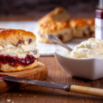 Çay saatlerinin vazgeçilmezi: klasik scone tarifi
