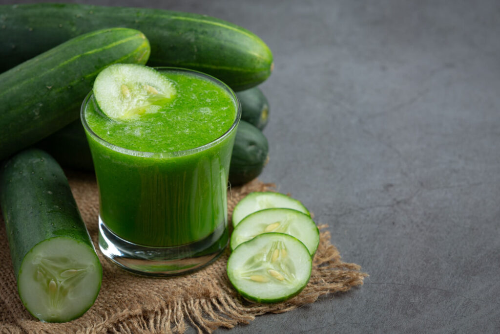 Salatalıklı yeşil smoothie tarifi – serinleten, toksin atan ve vitamin deposu doğal i̇çecek 14 Salatalıklı yeşil smoothie tarifi – serinleten, toksin atan ve vitamin deposu doğal i̇çecek