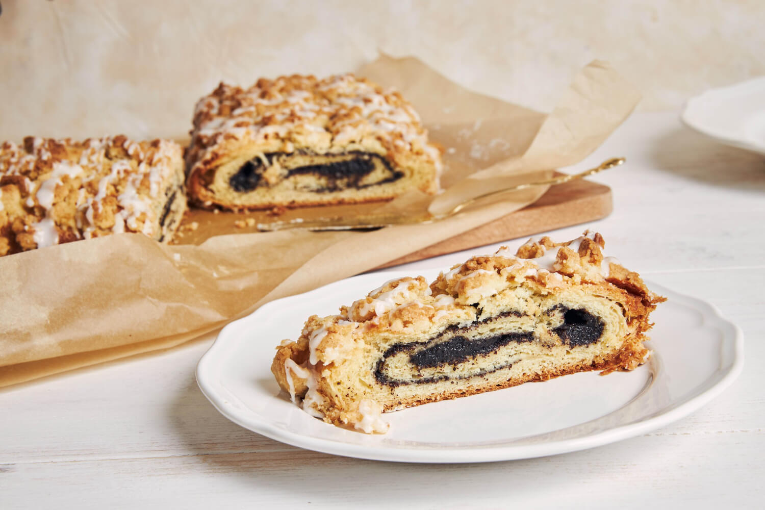 Yumuşacık limon aromalı haşhaşlı kek (poppyseed cake) tarifi – çay saatlerine nefis bir dokunuş