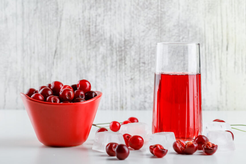 Geleneksel vişne kompostosu tarifi – ferahlatıcı yaz i̇çeceği