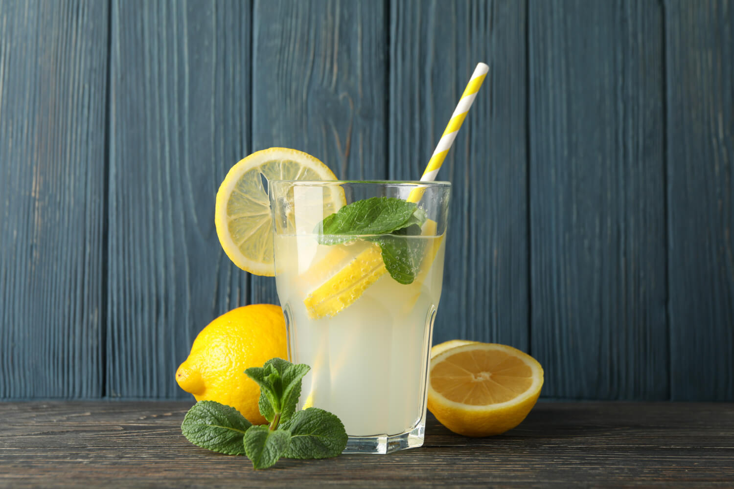 Serinleten ev yapımı limonata tarifi – taze ve ferah