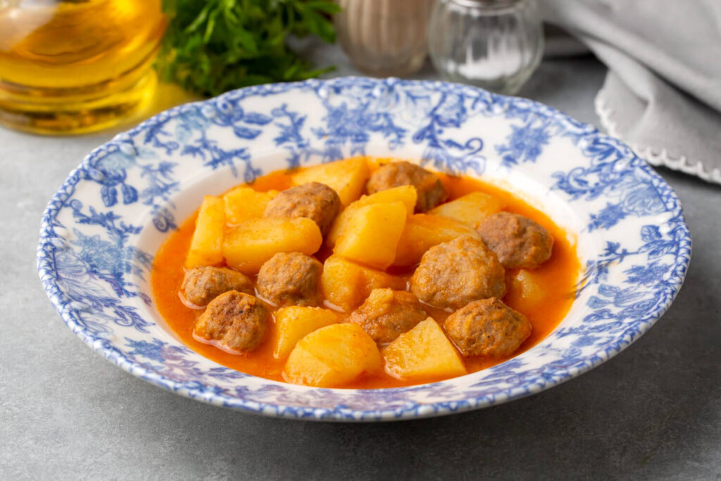 Patatesli sulu köfte tarifi – anne usulü nefis ve doyurucu yemek 14 Patatesli sulu köfte tarifi – anne usulü nefis ve doyurucu yemek