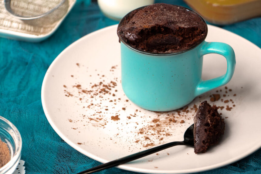 5 dakikada hazır pratik mug cake tarifi – fincanda nefis kakaolu kek