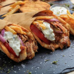 Tavuklu gyros tarifi: yunan usulü lezzet dolu tavuk döner deneyimi
